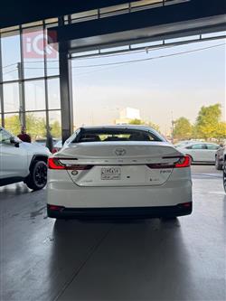 تۆیۆتا کامری